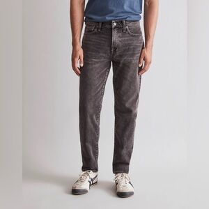 Madewell Relaxed Tapered Jeans